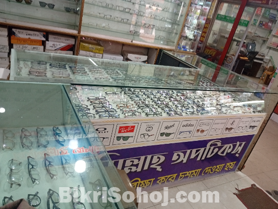 চশমার দোকানের ডেকোরেশন